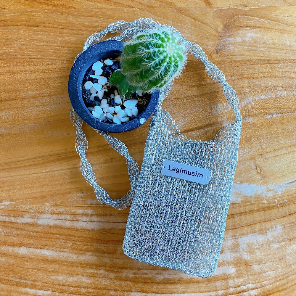 Wire Knitting Phonebag