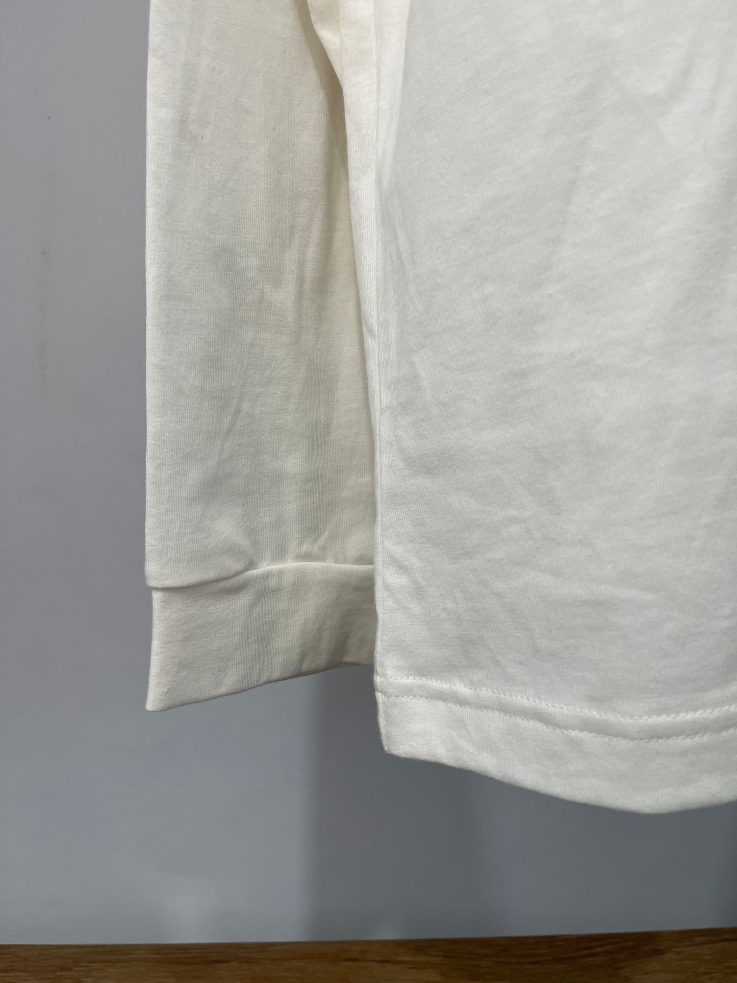 Long-sleeve T-shirt & boxing shorts
