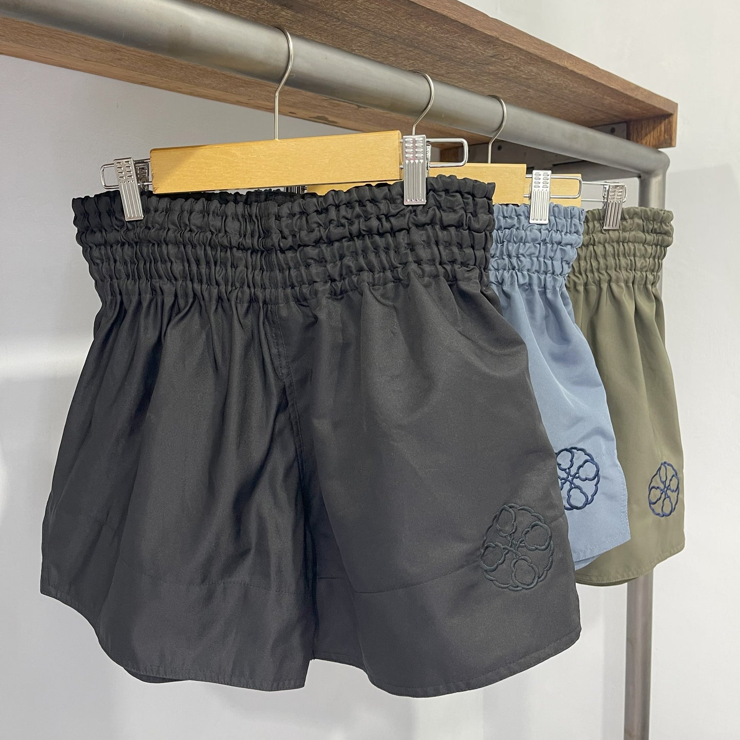 Long-sleeve T-shirt & boxing shorts