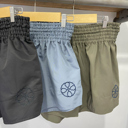 Long-sleeve T-shirt & boxing shorts